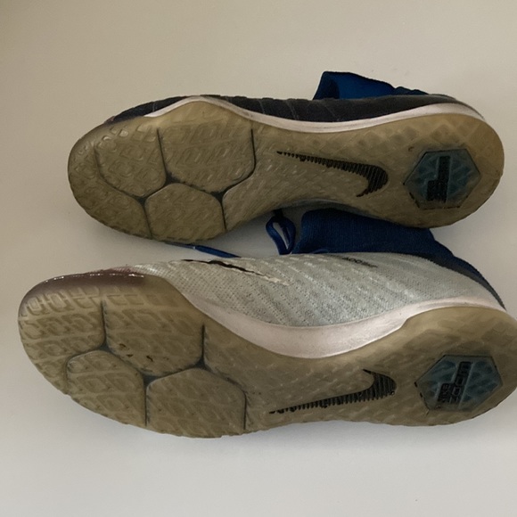 Nike Flyknit ACC Indoor Soccer Shoes, Sz 7 - Picture 5 of 5